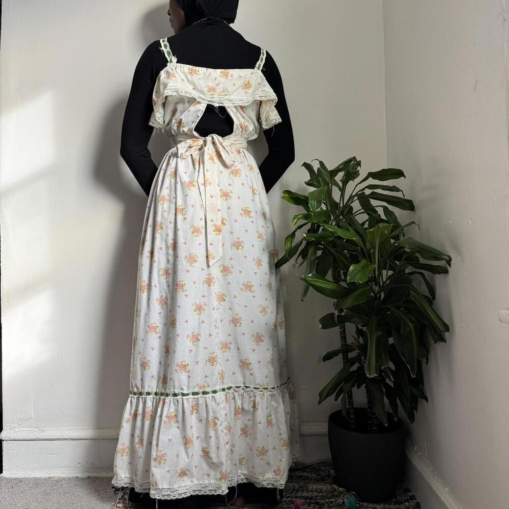 Authentic 1970s Vintage Floral‎ Prairie Dress - Picture 5 of 7